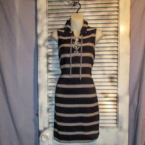 Beachlunchlounge XS sleeveless dress  - Picture 7 of 8